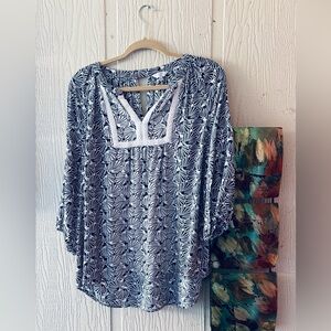 Crown & Ivy Seashell  Print Blouse